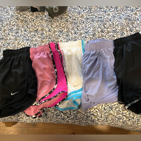 Nike Running Shorts - Picture 1 of 6